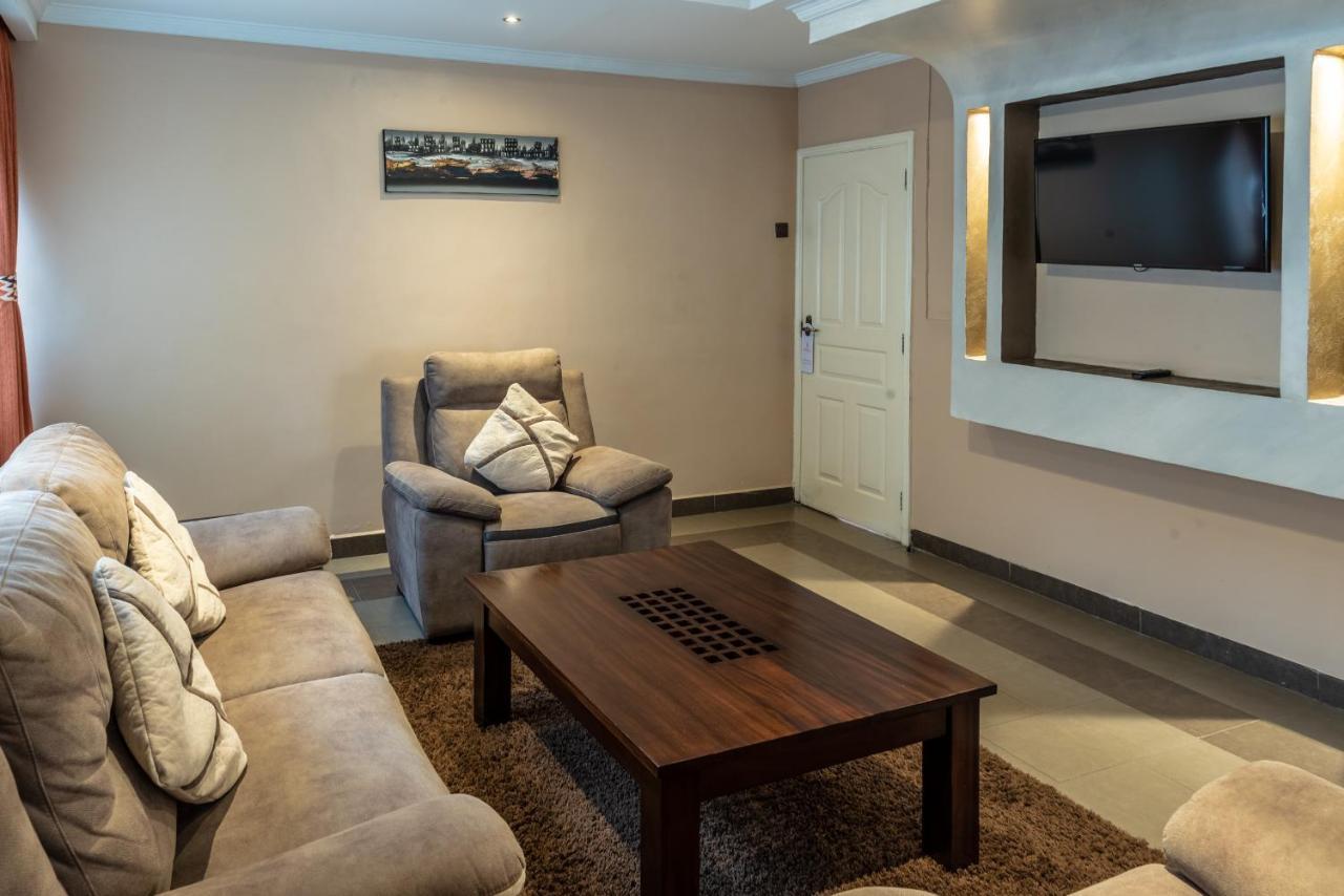 Hotel Waterbuck ناكورو المظهر الخارجي الصورة