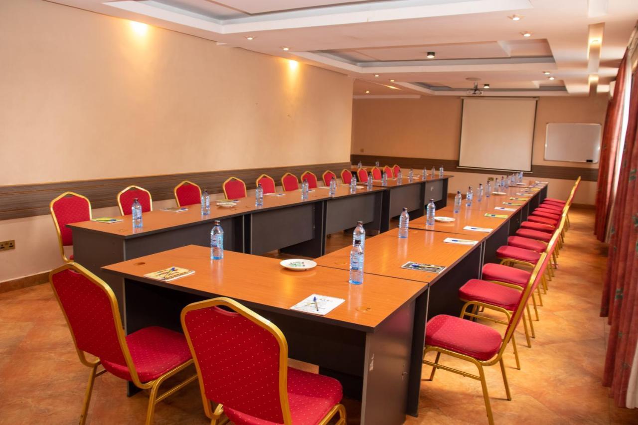 Hotel Waterbuck ناكورو المظهر الخارجي الصورة