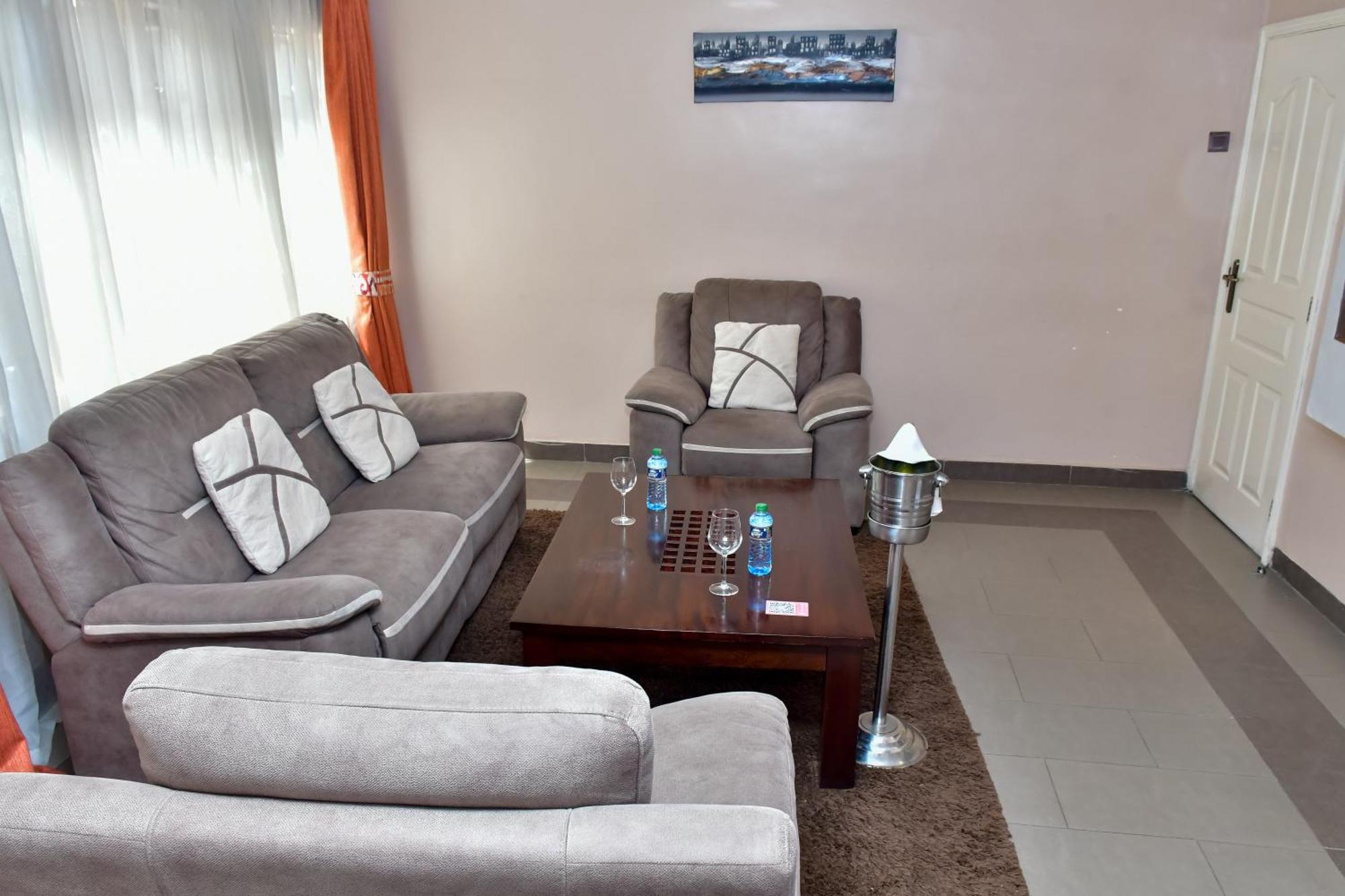 Hotel Waterbuck ناكورو المظهر الخارجي الصورة